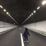 高速道路のトンネルを歩きました。非日常の世界を楽しむ。 #957